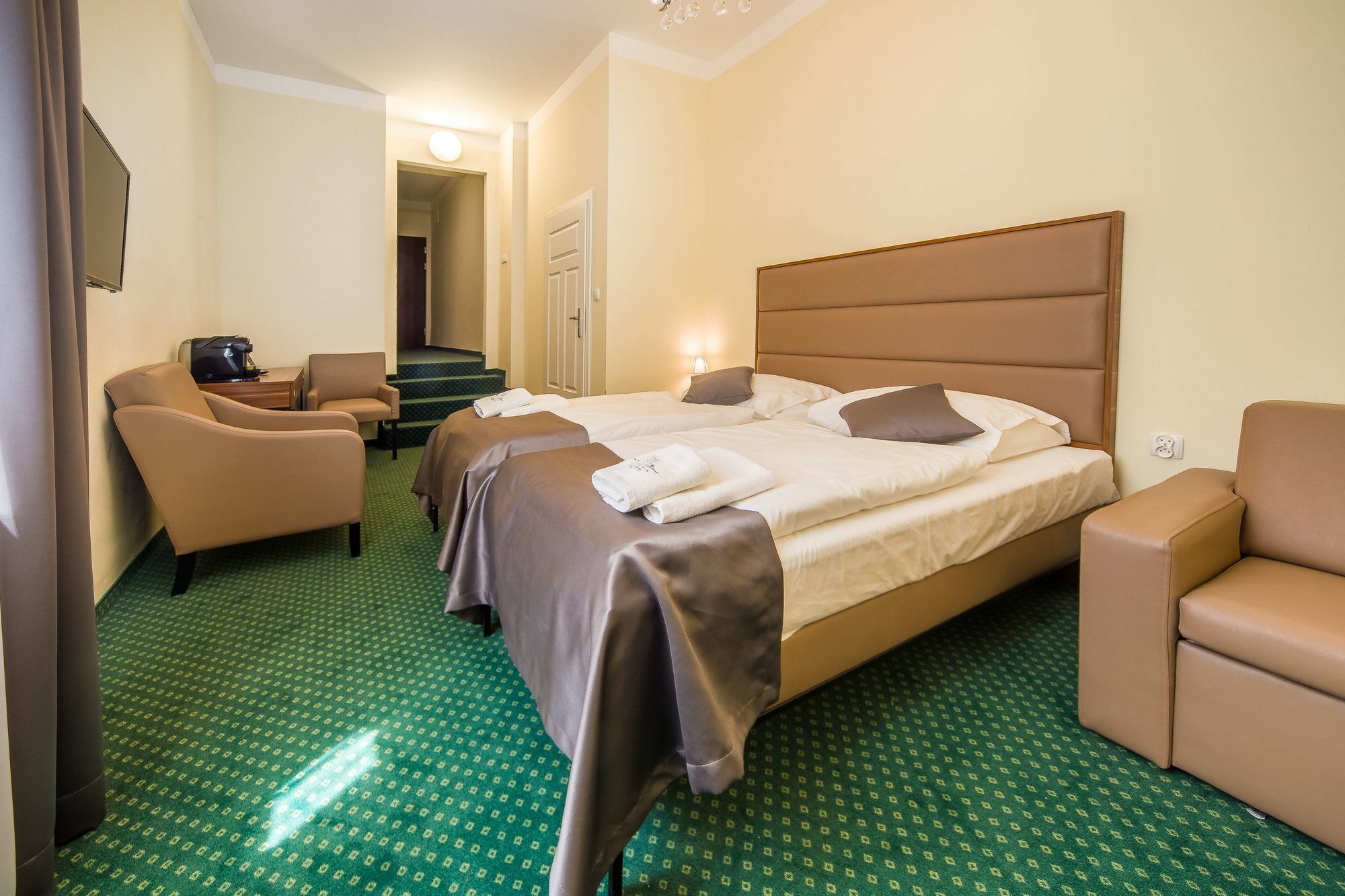 Old Town Aparthotel