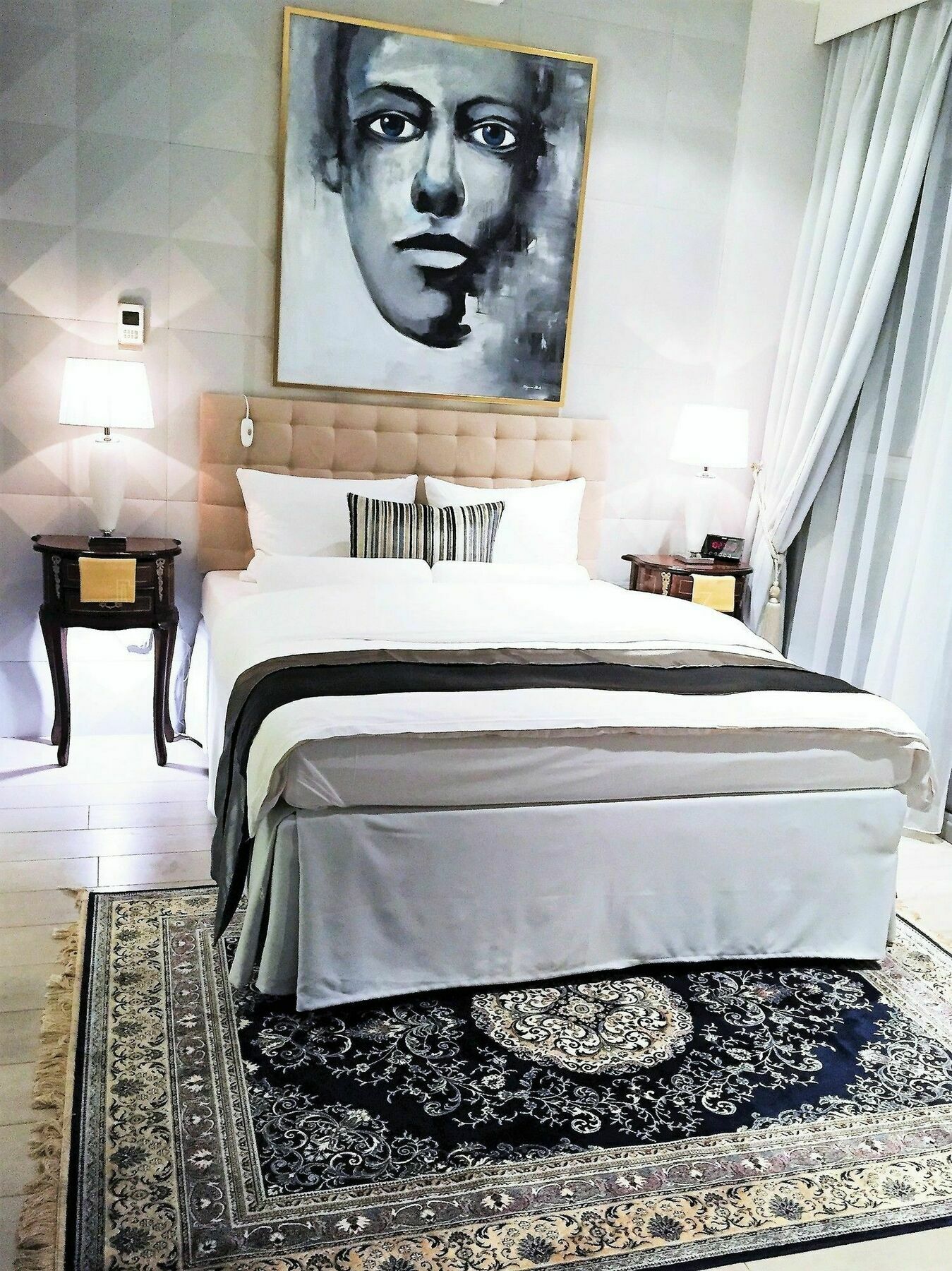 Aparthotel Mondrian Luxury & Old Town Krakow