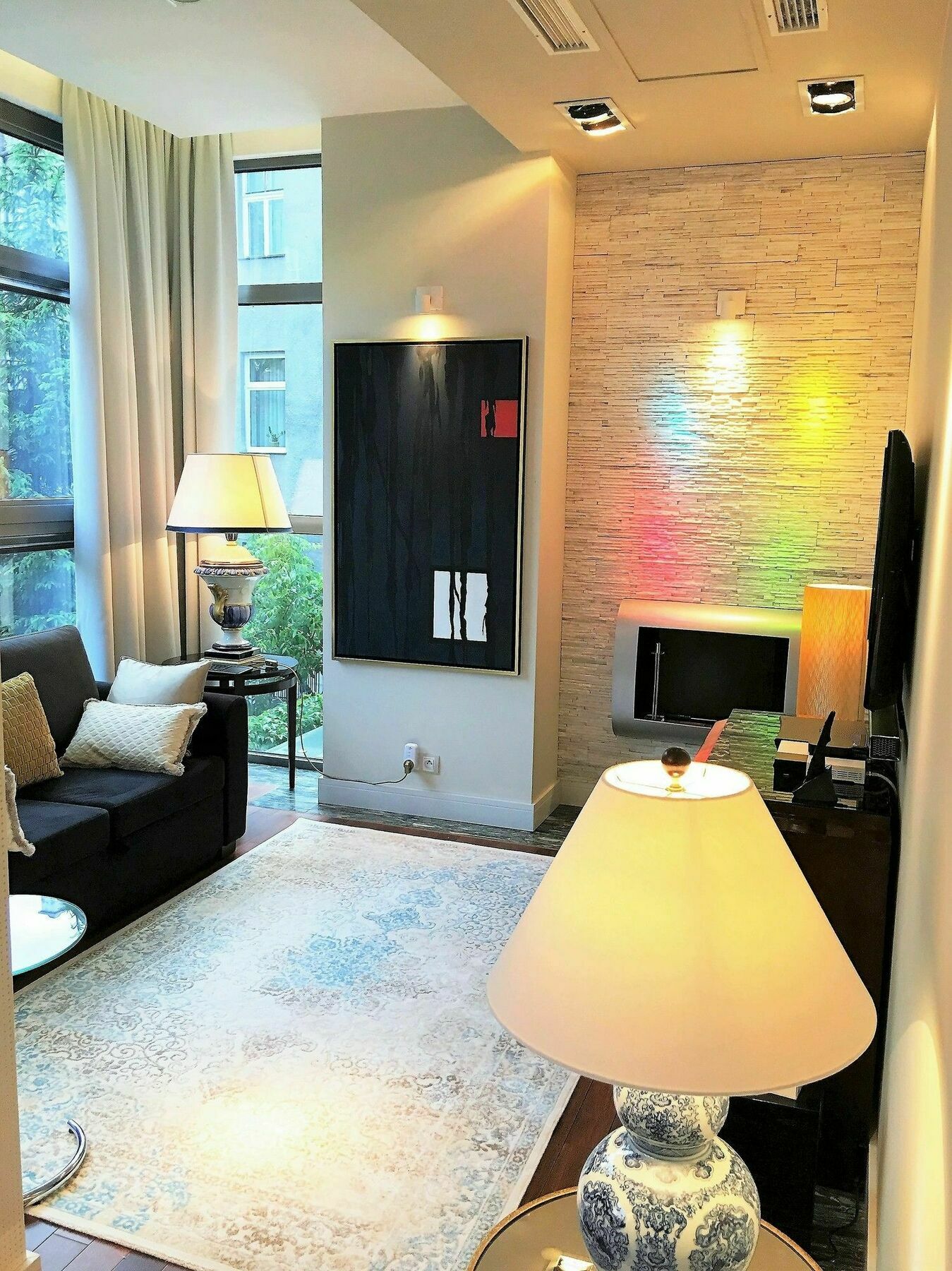 Mondrian Luxury & Old Town 5*