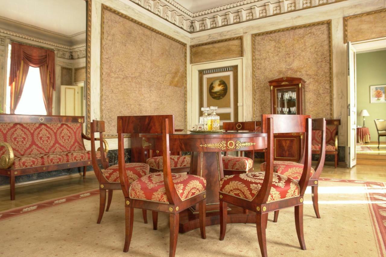Grand Hotel