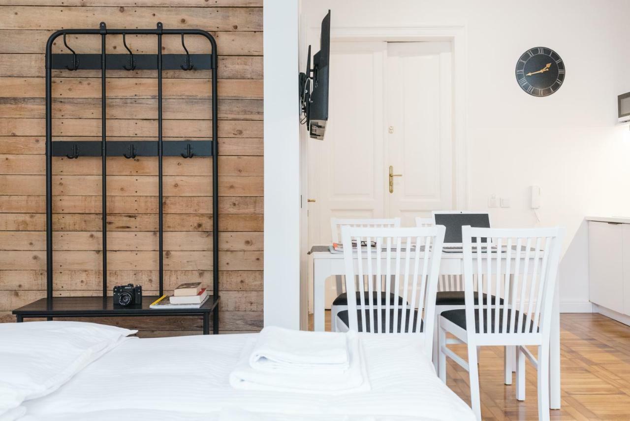 Old Time Appartement