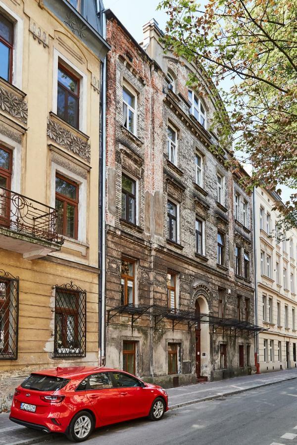 Patterned Zyblikiewicza Street Apartment *