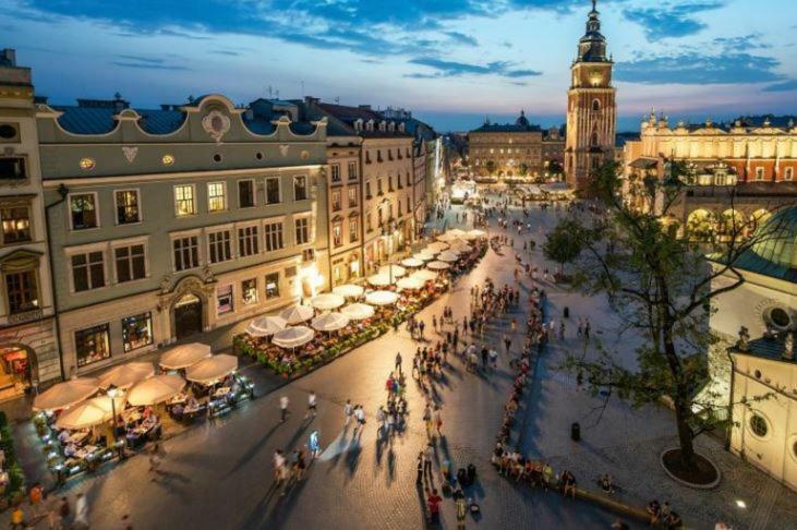 Singer Old Town * Krakow