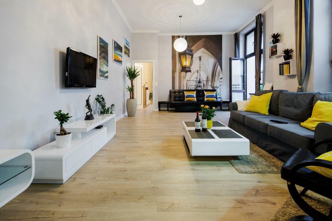 Kings Landing Apartament *