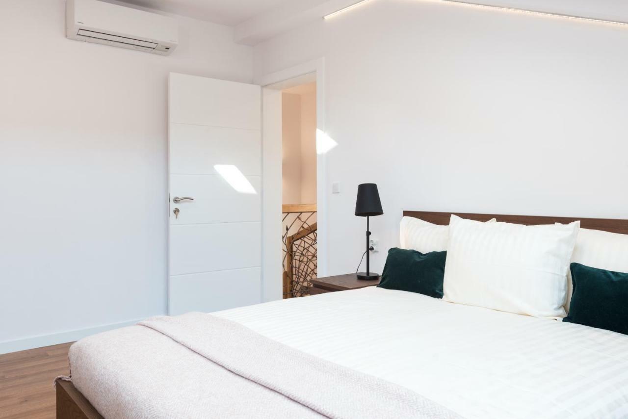 Old Town, Kazimierz, Large Luxurious, 2 Bedroom 2 Bathroom, Airco