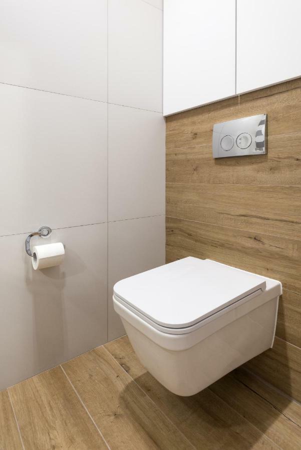 Apartment Old Town, Kazimierz, Large Luxurious, 2 Bedroom 2 Bathroom, Airco