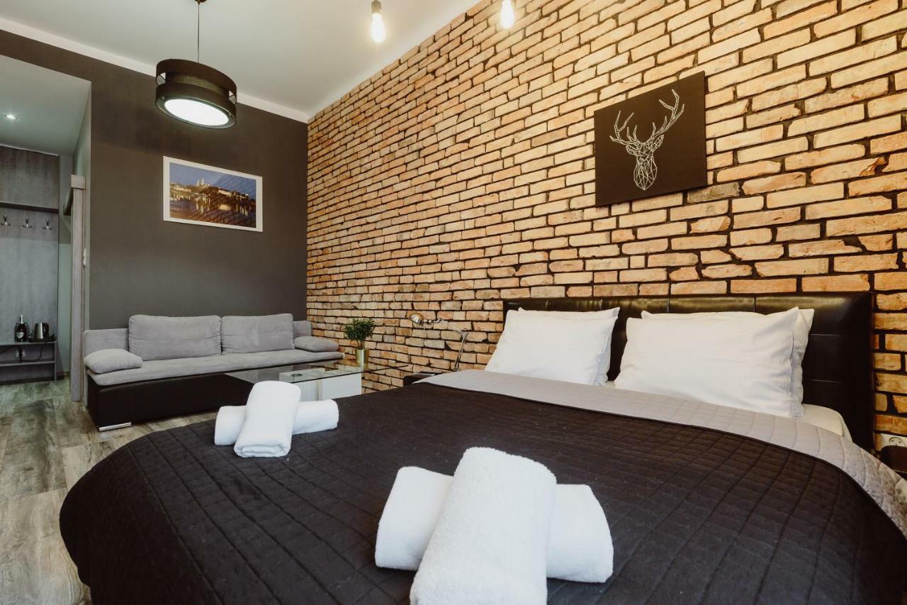 Apartment Leo Main Square