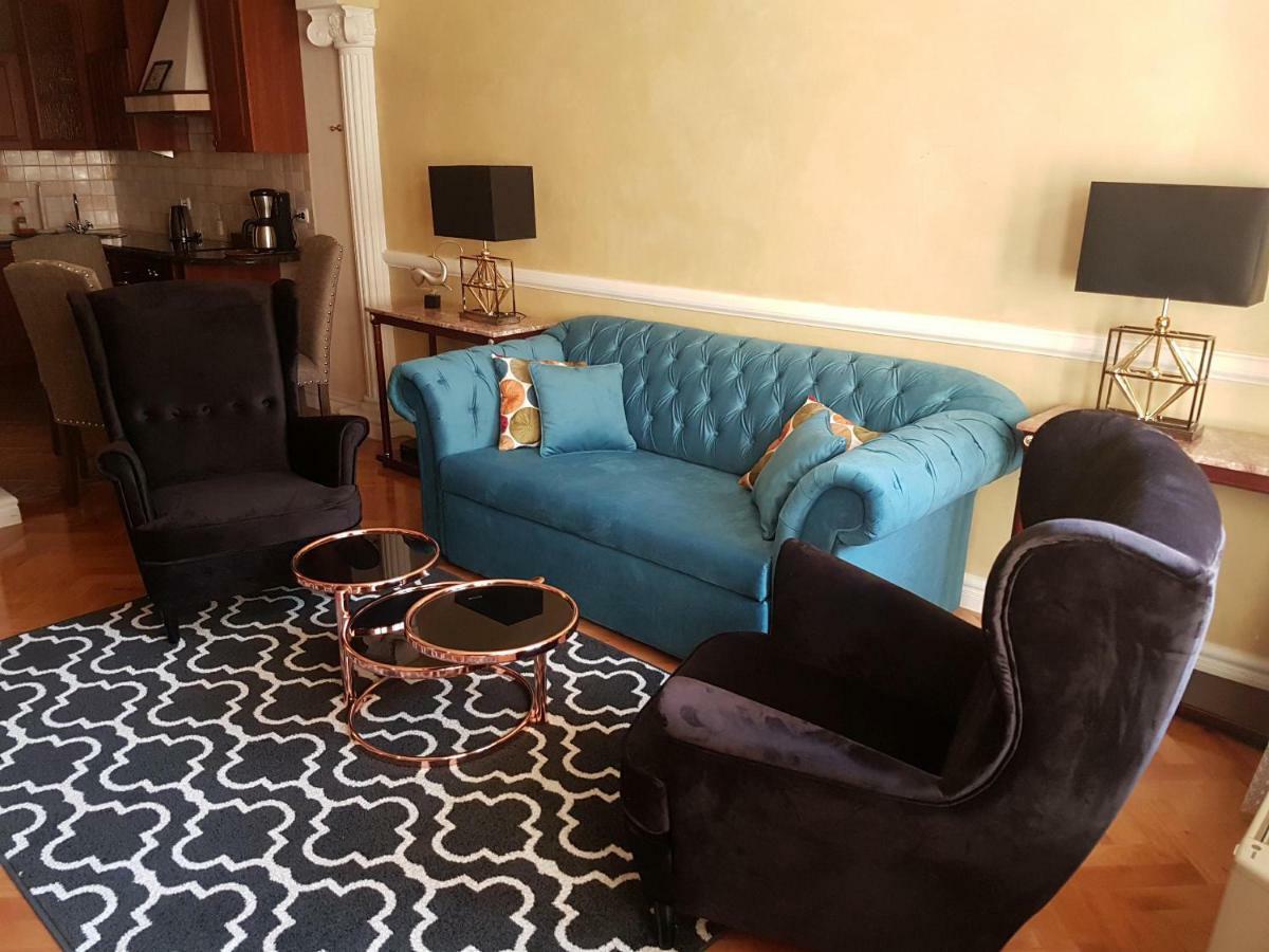 Goldstar Luxury Old Town Apartment *