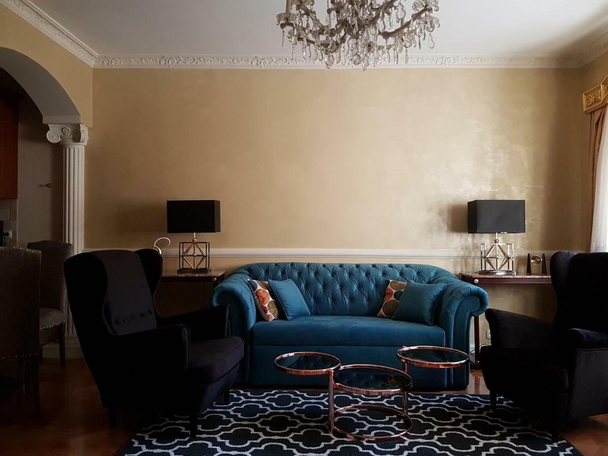 Goldstar Luxury Old Town