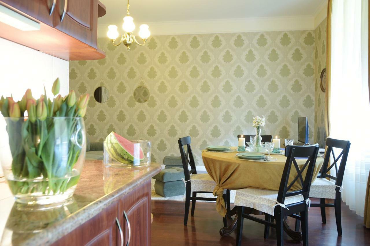Luxury Apartment/florianska Street Apartment *