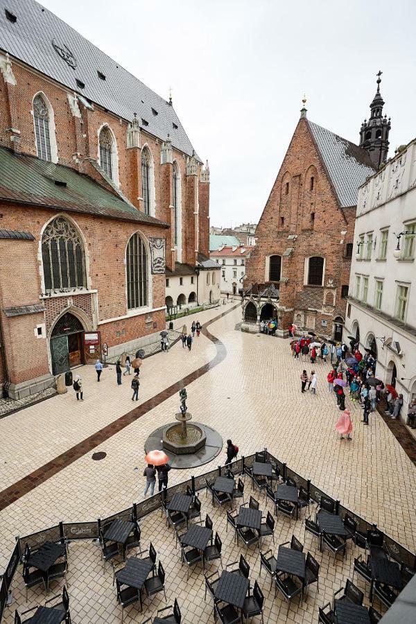 Plac Mariacki 8 * Kraków