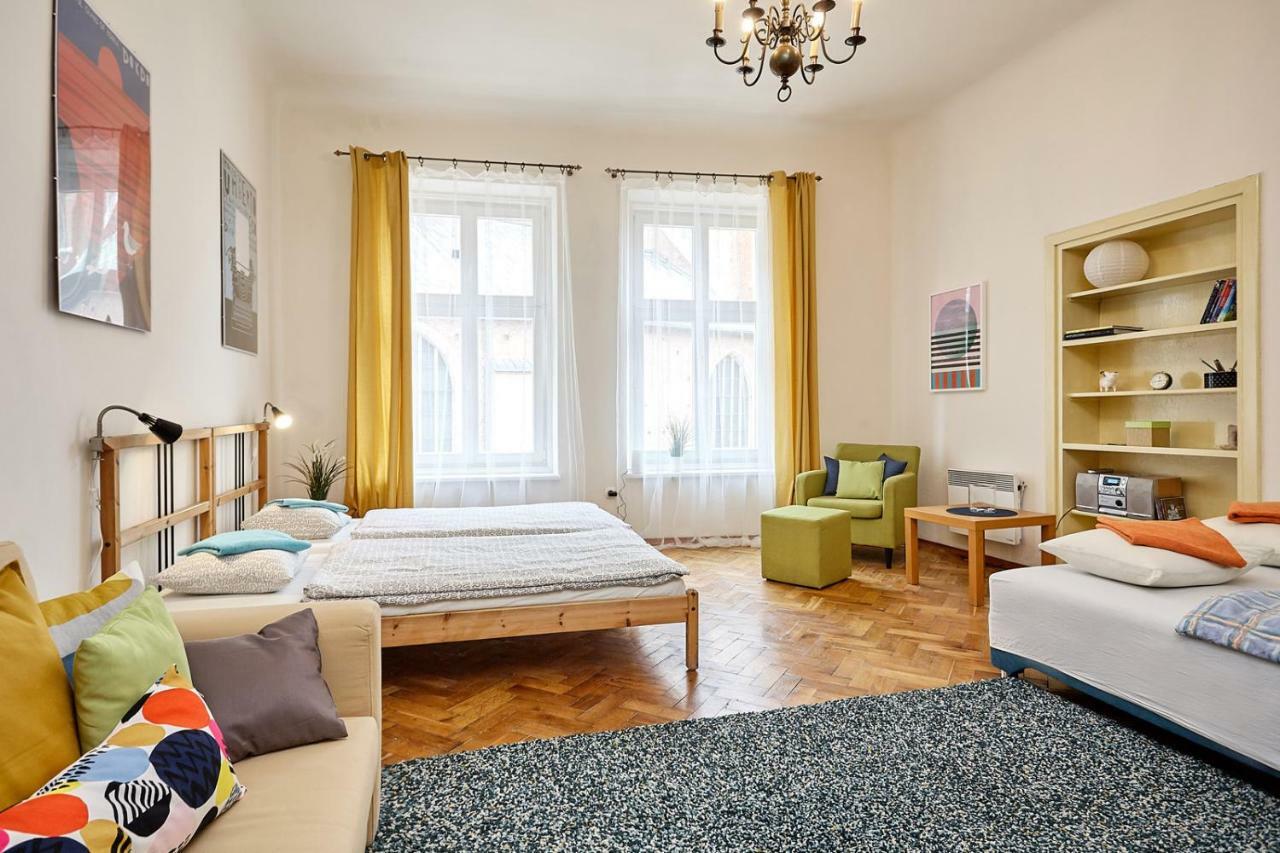 Plac Mariacki 8 Apartament