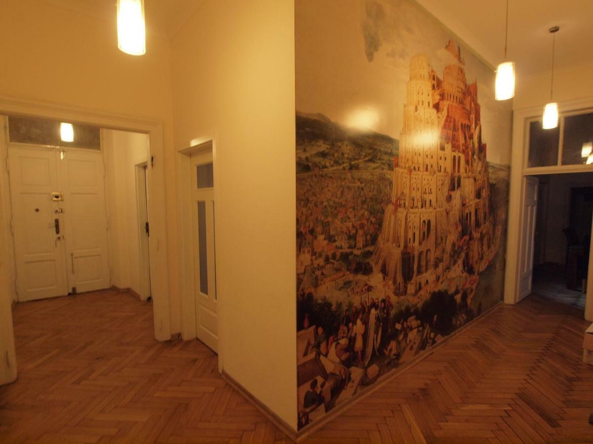 Apartment Babel *