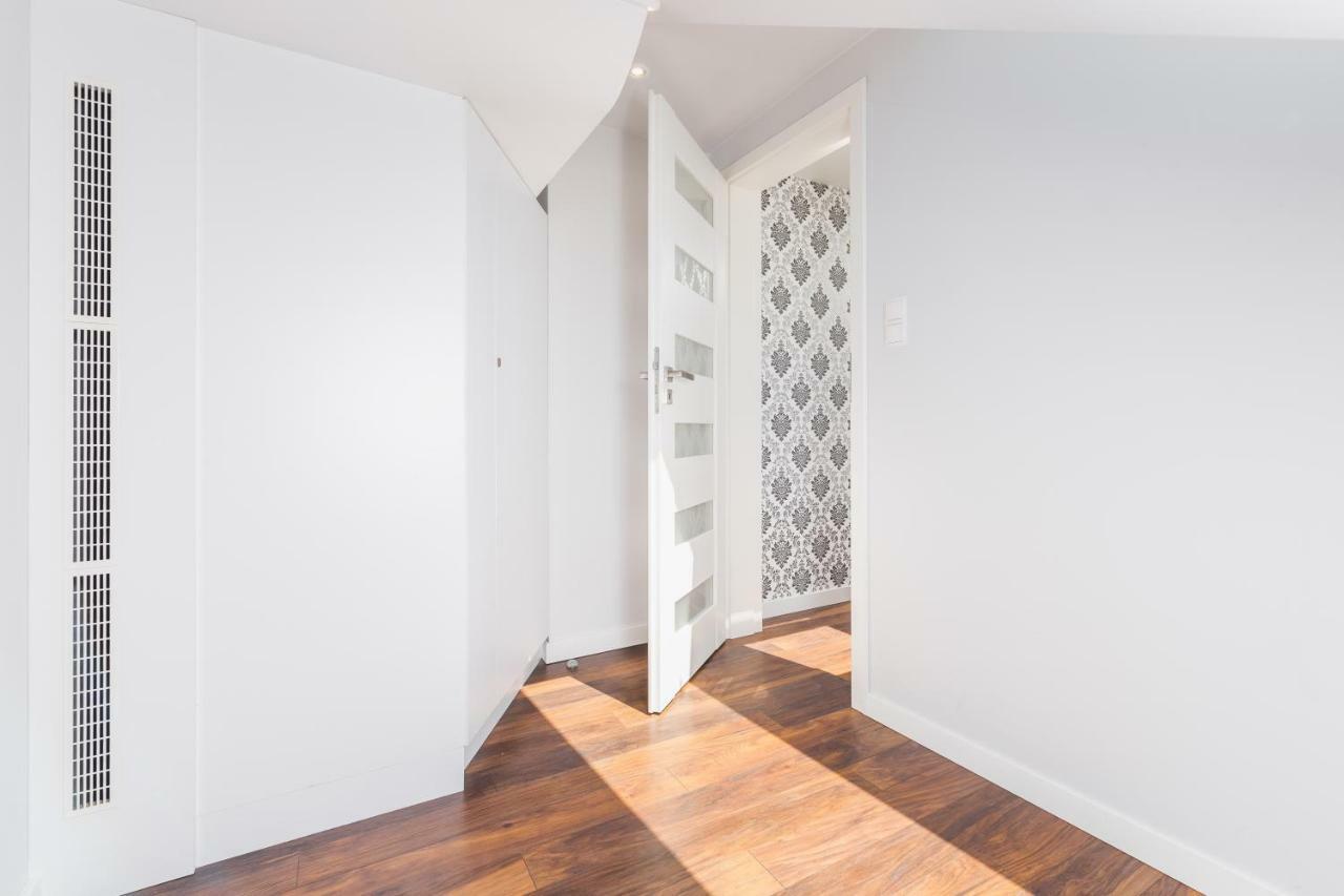 Apartment Cheerful Air Conditioned With Mezzanine And Parking - Old Town *