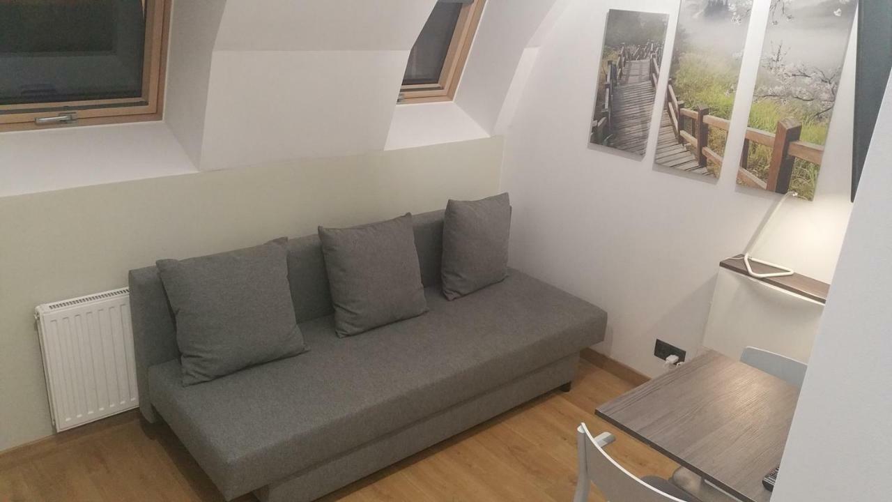 Apartment By The Roof Krakow