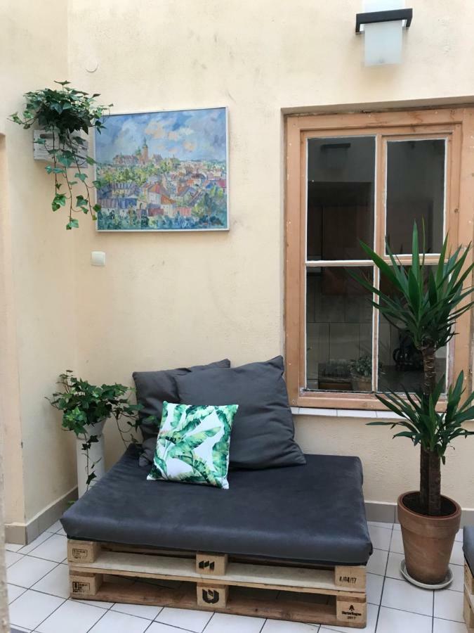 Jumi Apartment *
