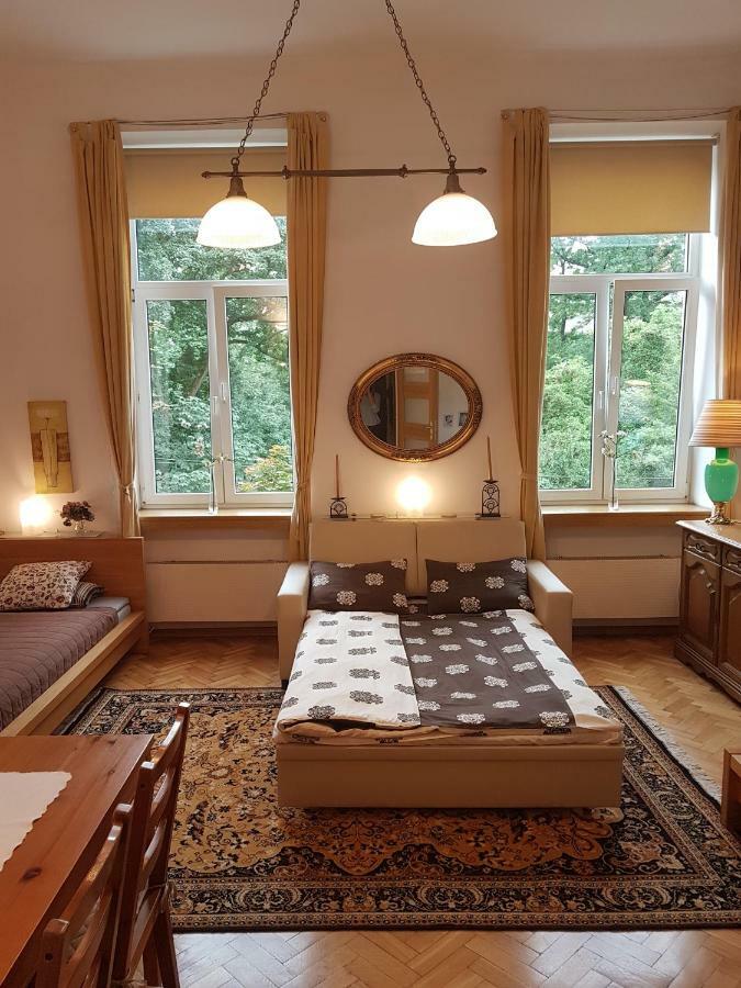 Leonardo Apartment