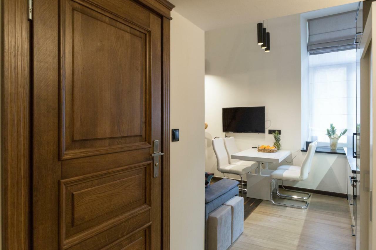 Quiet & High Class Jablonowskich Street Apartment *