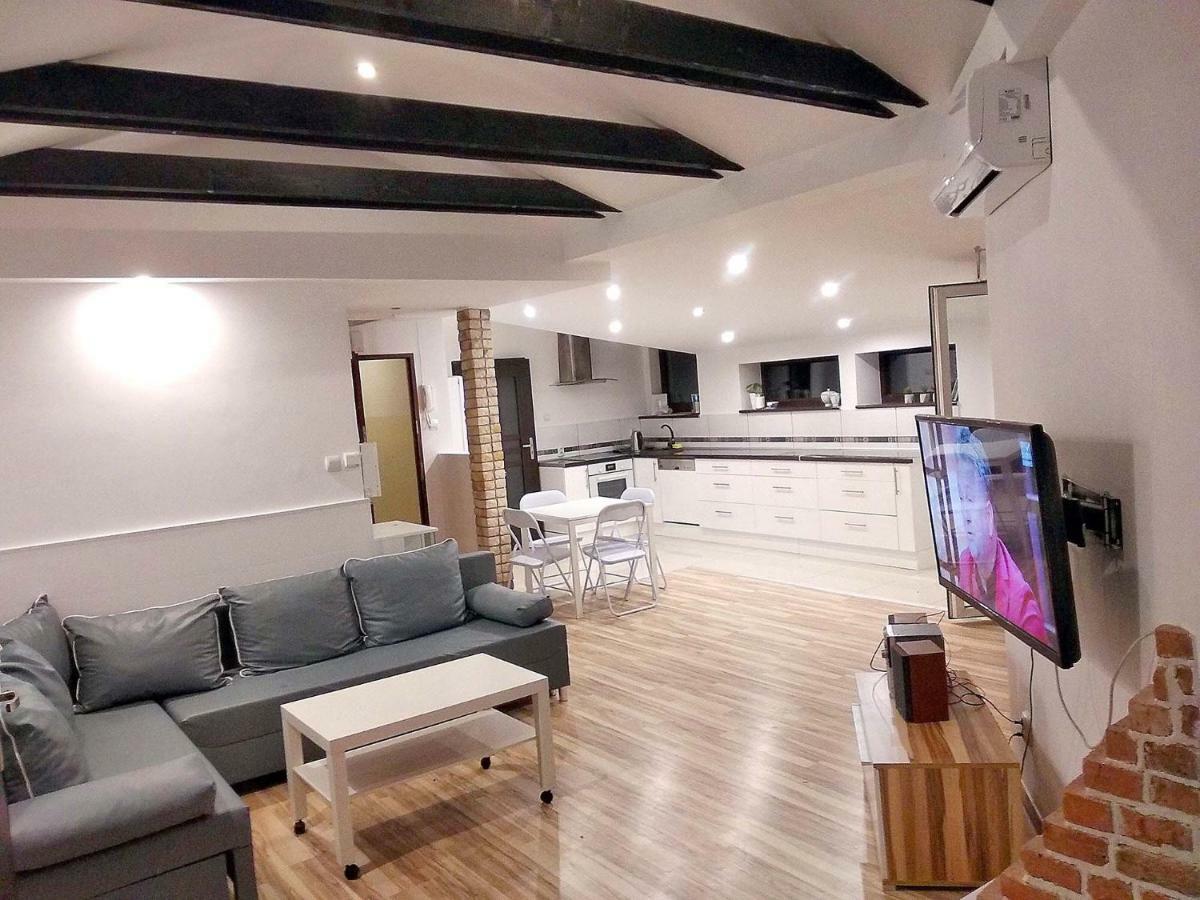 Station Katowa 11 Apartamento