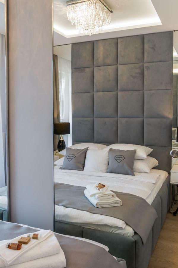 Crystal Luxury Rakowicka 22h *