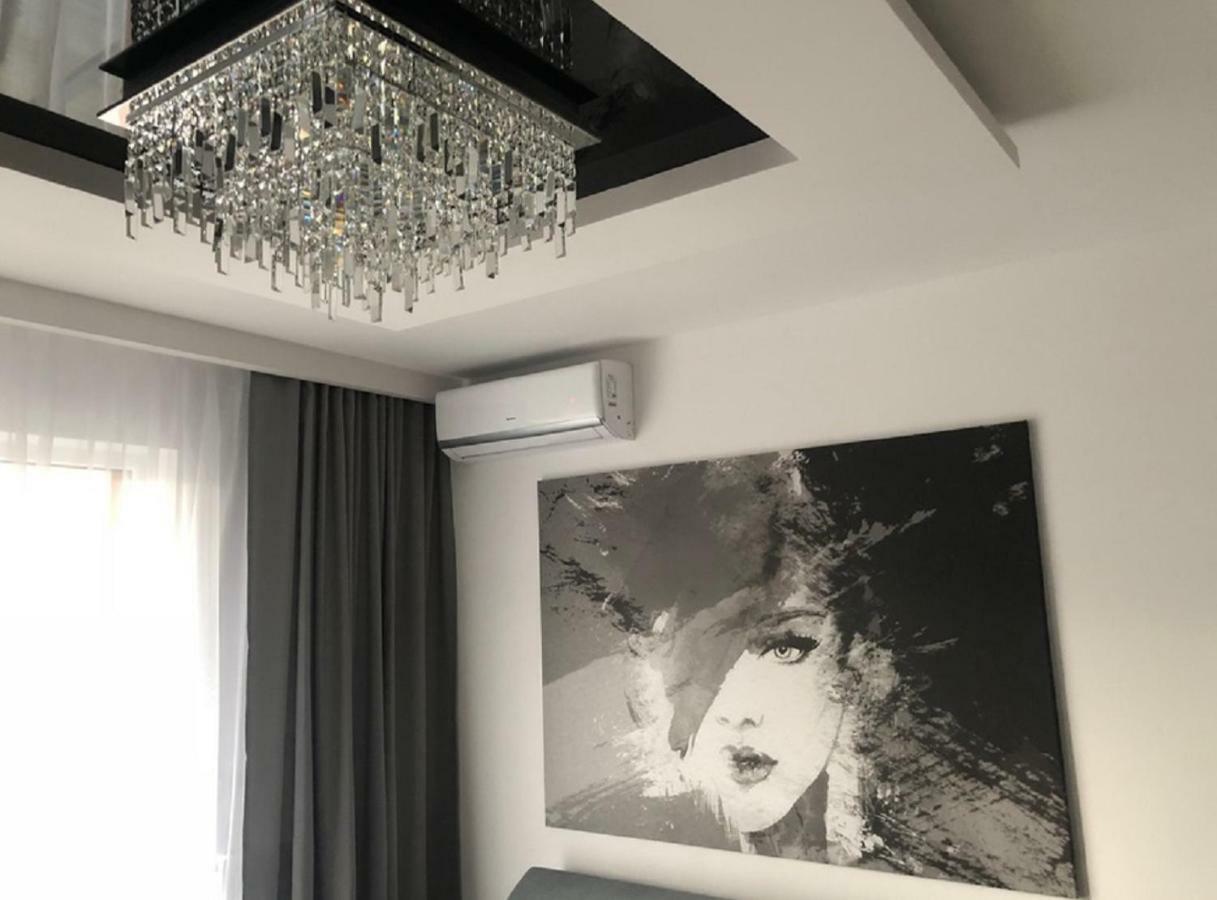 Crystal Luxury Rakowicka 22h