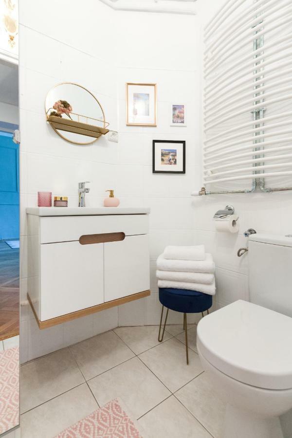 Wawelove Royal Spacious 2 Bedroom Apt 1 Min To Main Sq! Apartment Krakow