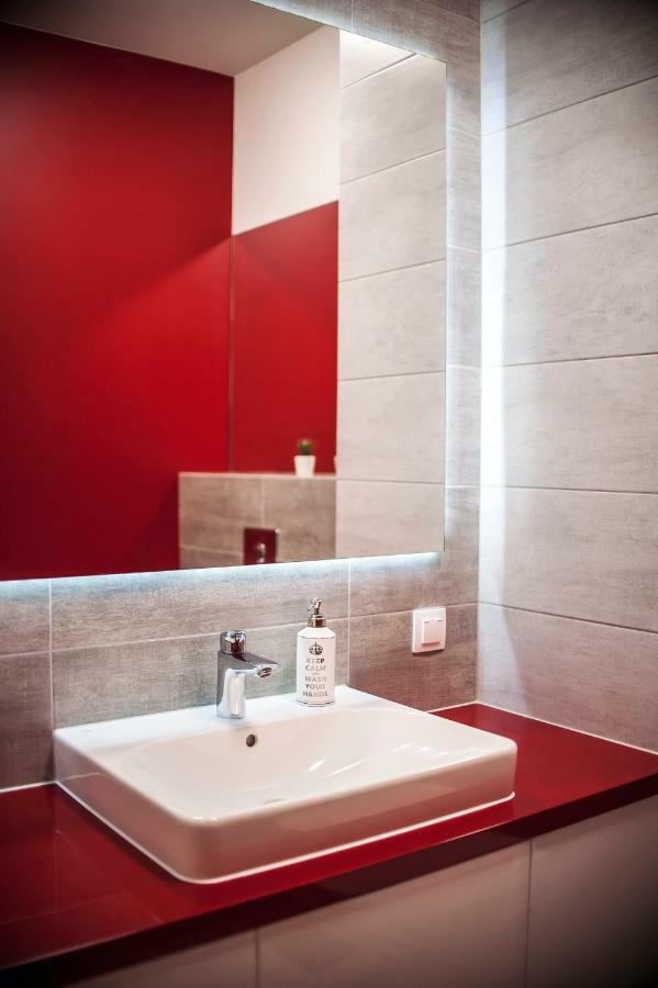 Tp Apartment *