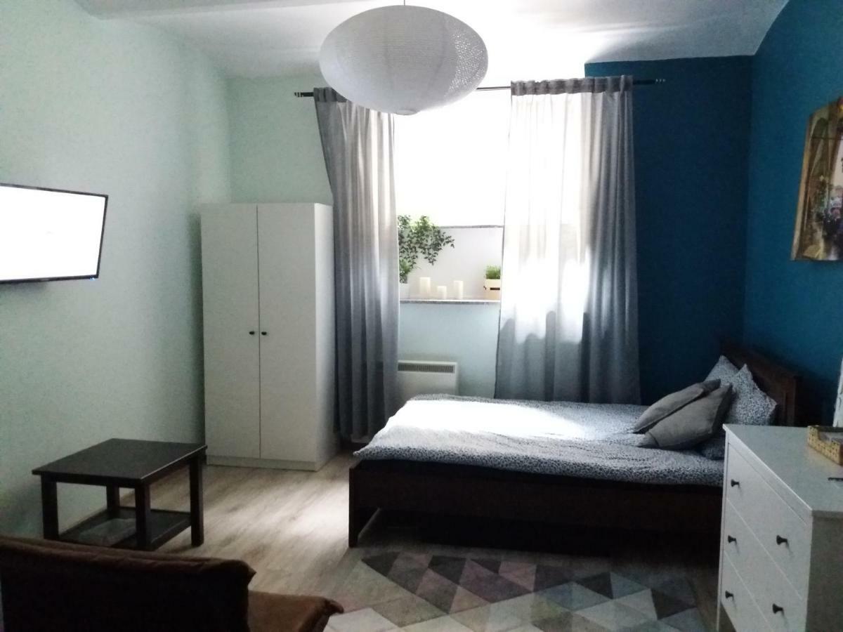 Apartment Klimatyczny Apartament *