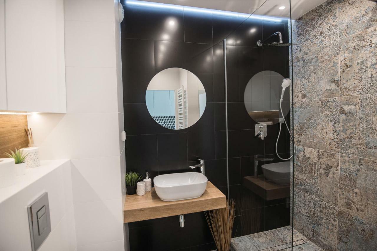 Boulevard Apartment