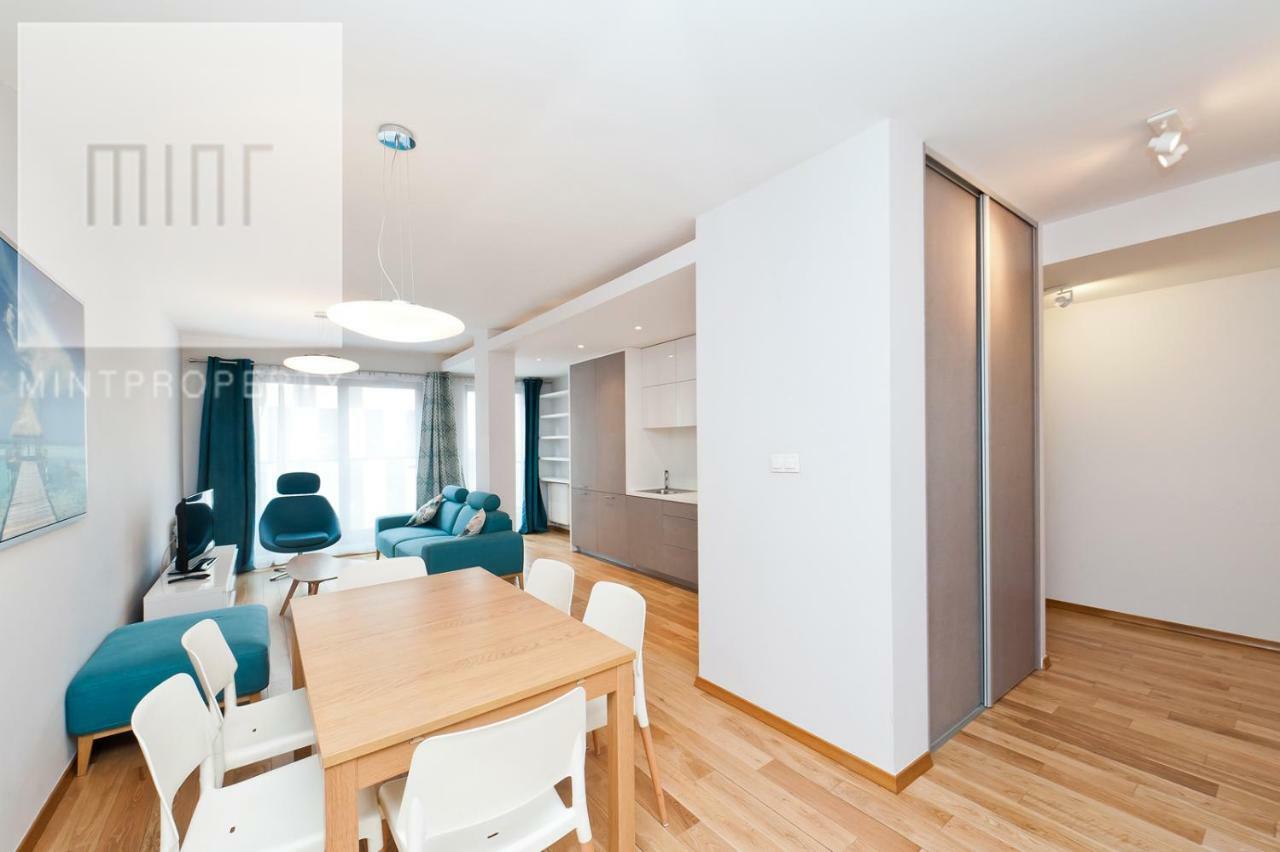 Charming And Bright- Golden Apartments- Old Town Apartament Kraków