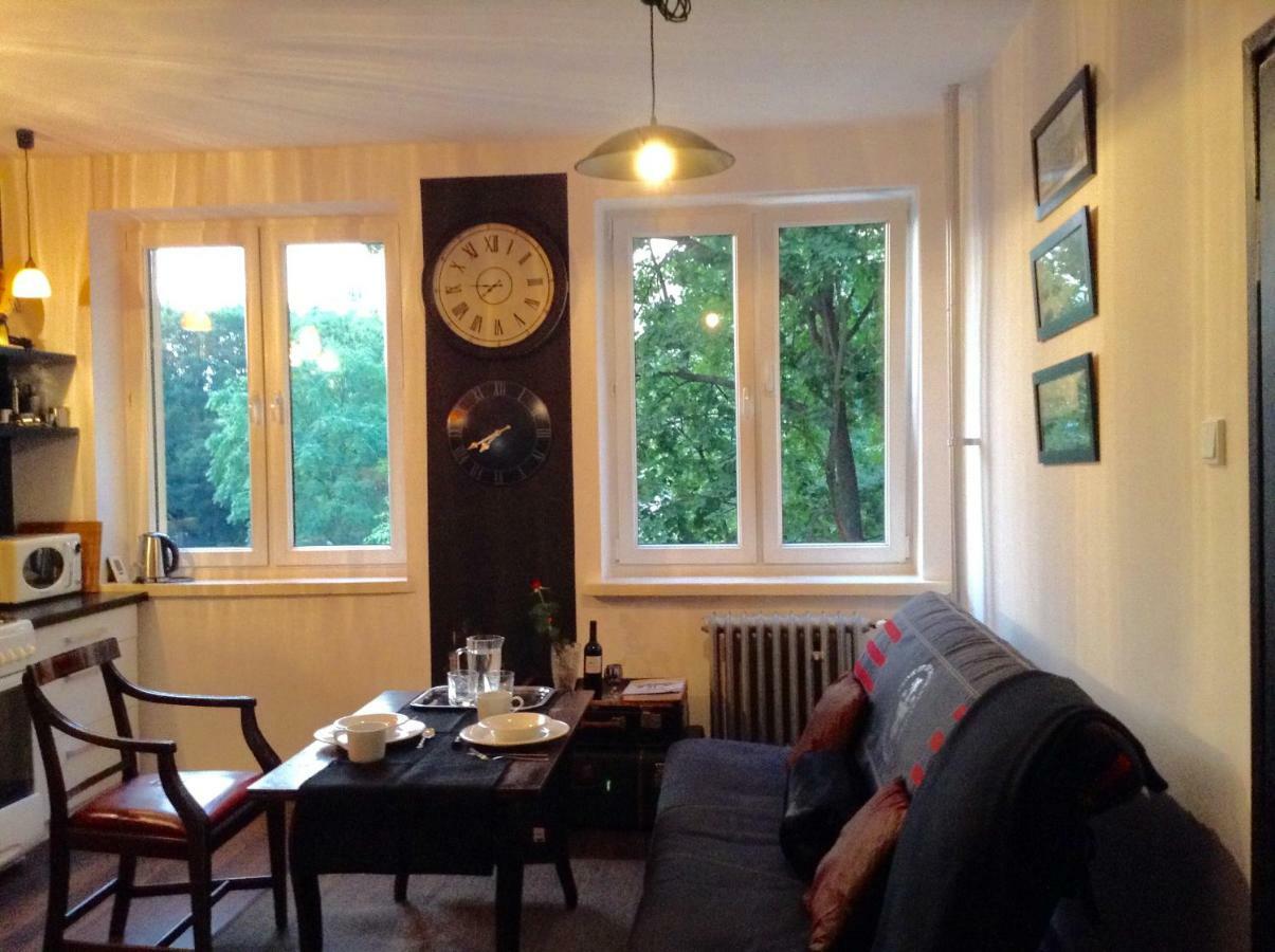 Absolutely Apartment *