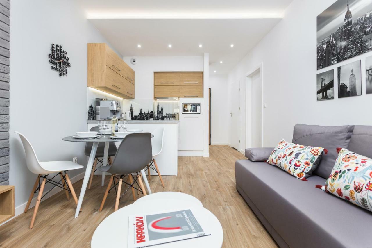 Of The Kings-silver No 2- Lubelska 10 Apartment Krakow