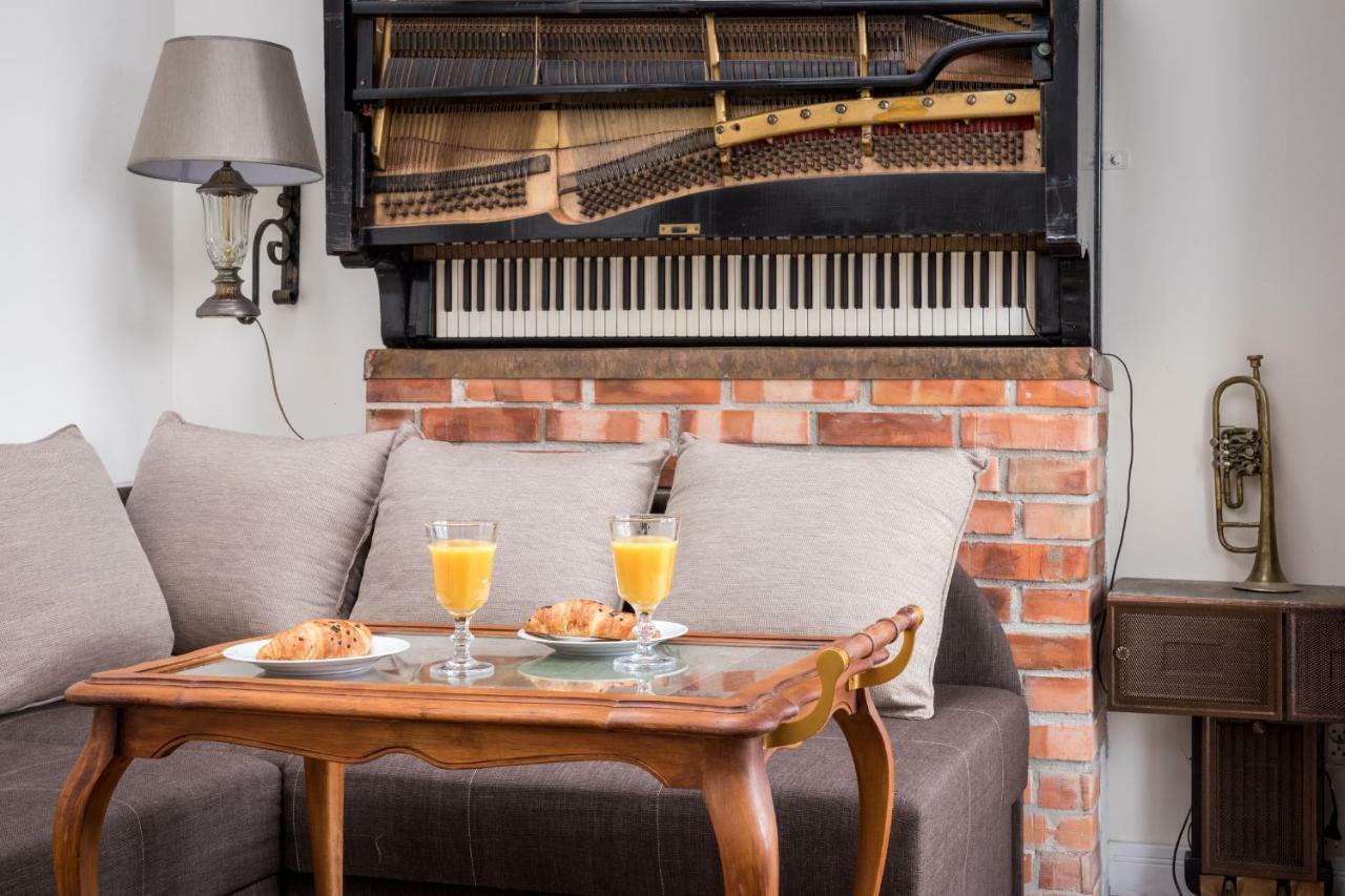 Apartment Cheerful Air Conditioned With Mezzanine And Parking - Old Town