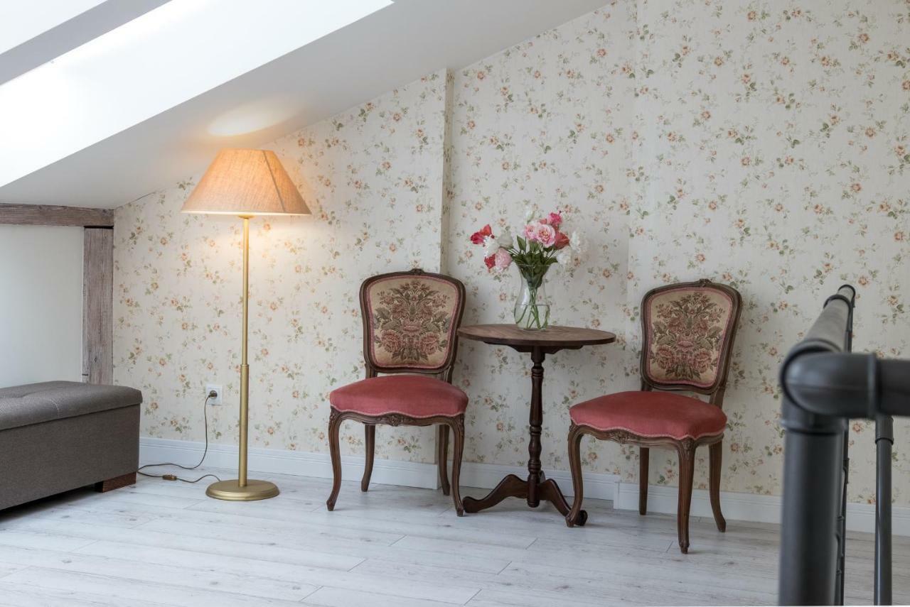 Apartment Cheerful Air Conditioned With Mezzanine And Parking - Old Town