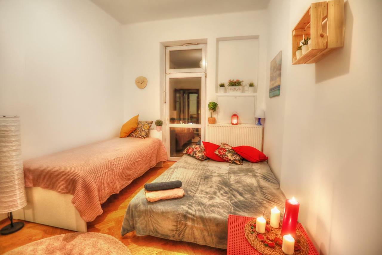 Big&Bright- Golden Apartments- Old Town Apartment