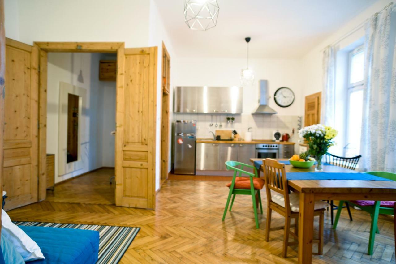 Large And Cozy 60 M2, Cracow Old Town Apartamento