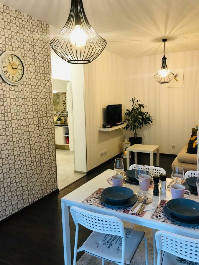 Bird House In The Center Apartamento *