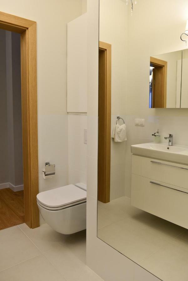 La Gioia Elegant Spacious Apartment