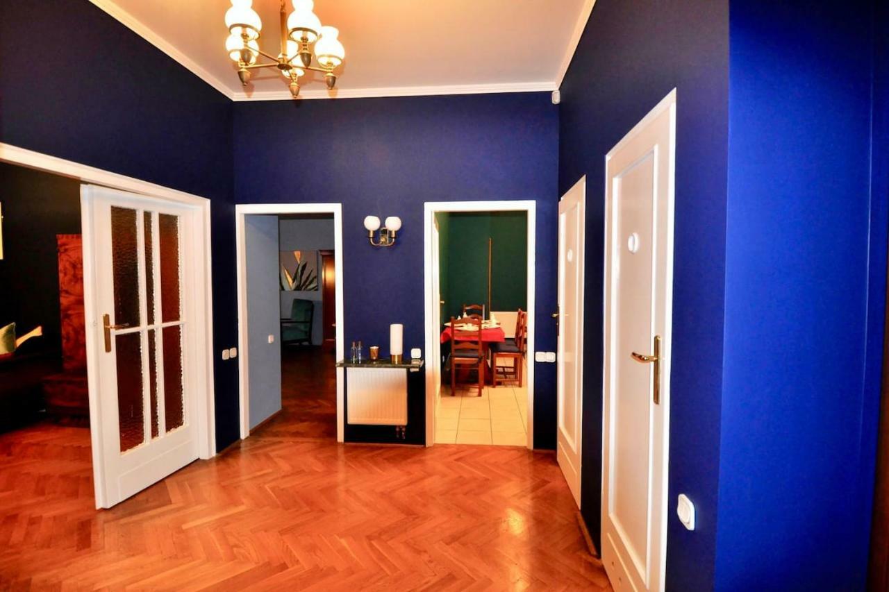 Apartment Fine Art Luxury In The Old Town Absolute Center