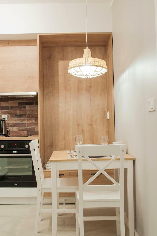 Brown Sugar | Free Garage | 2 Separate Appartement