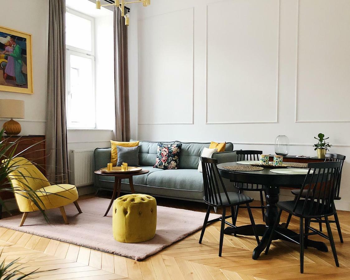 Tcf - With Free Garage Apartament *
