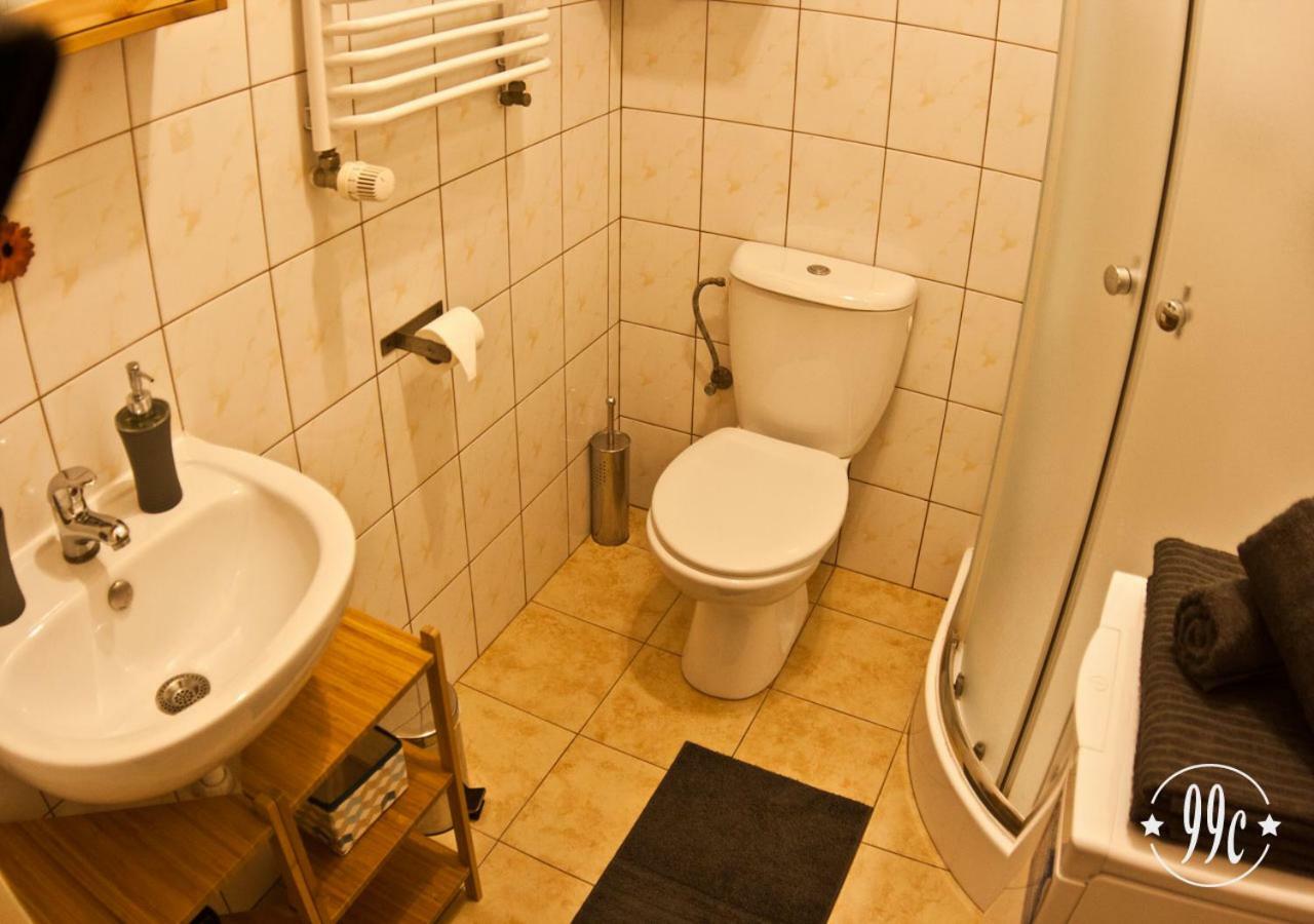 99c Apartment