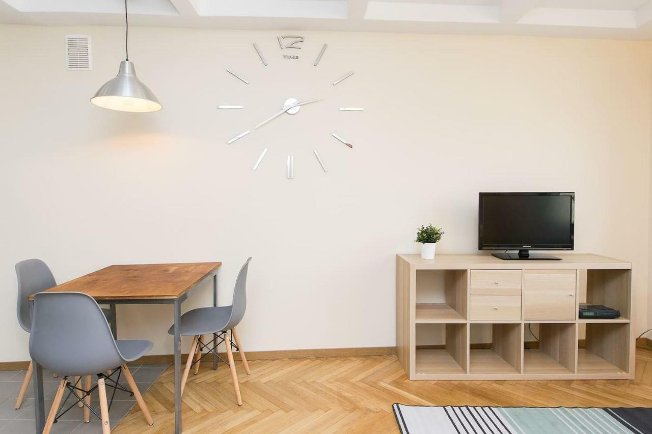 Private Flat In Heart P4you Pl Apartment