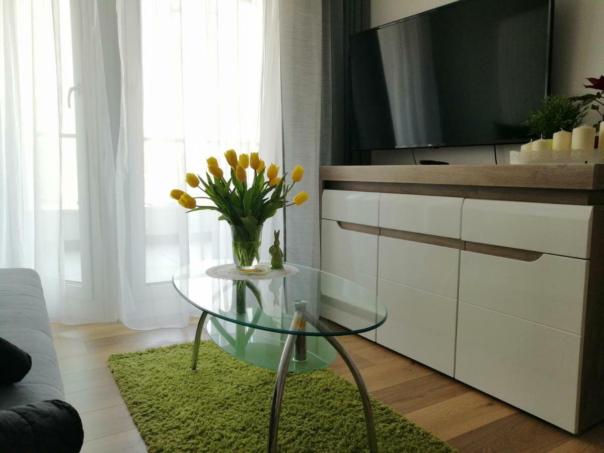 Mogilska Tower + Garaz Apartamento