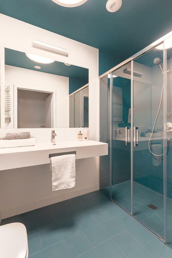 Prywatny Akademik Livinnx Apartment *