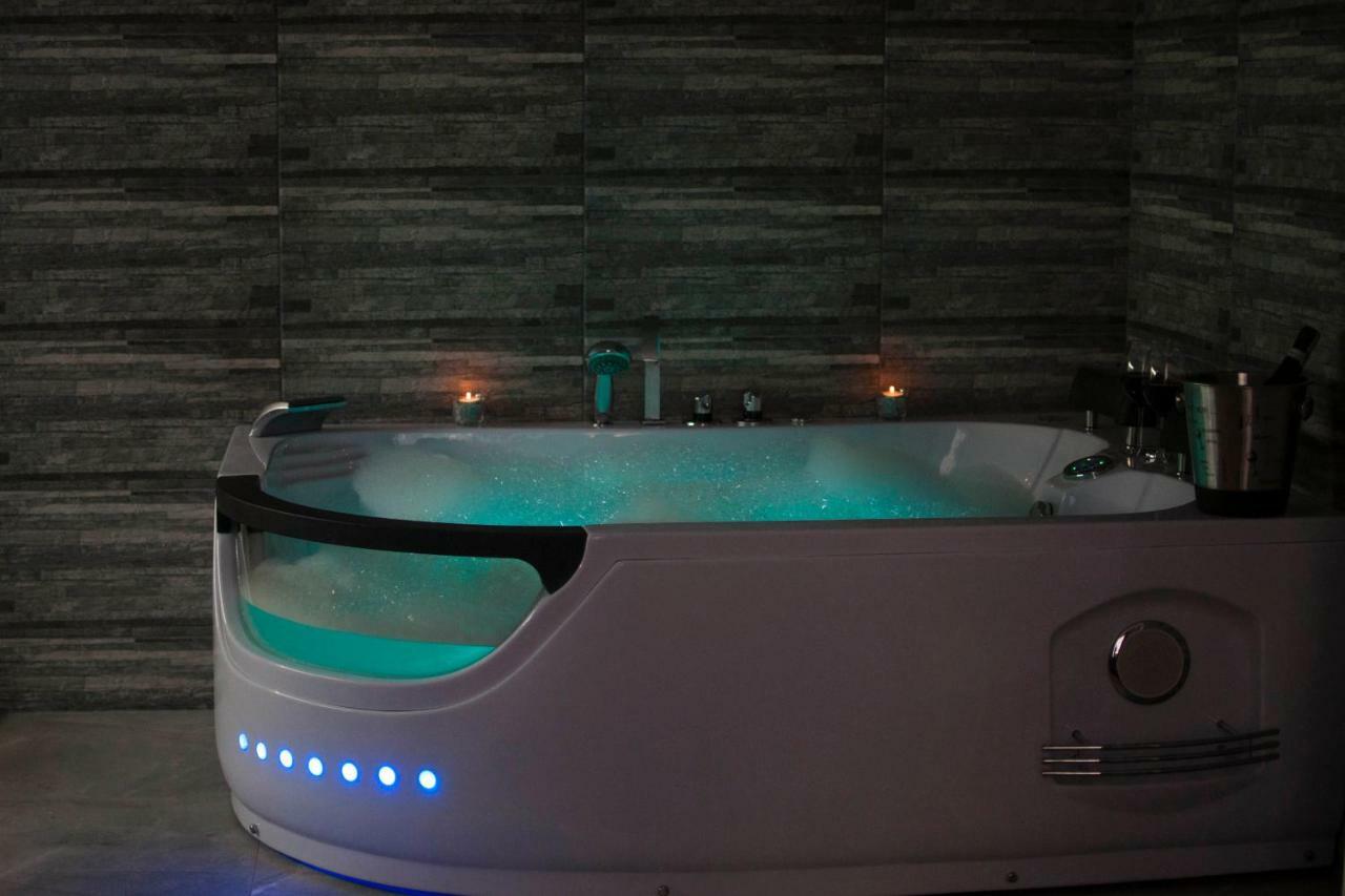 Cracow Jacuzzi - Silver * Kraków