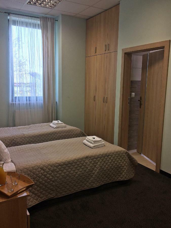 3rooms *
