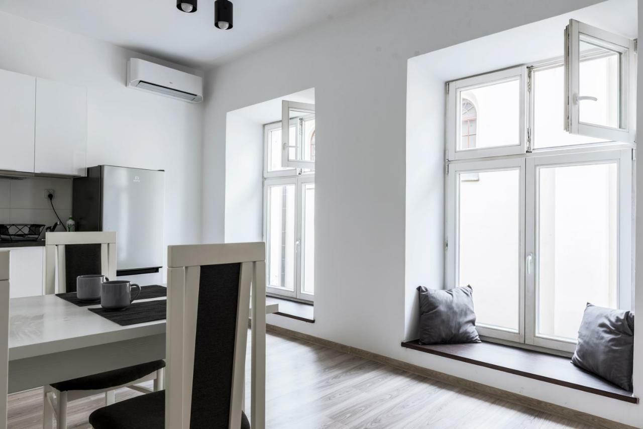 Apartment Tomasza 20 140m2 *