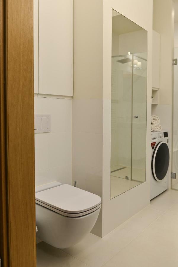 La Gioia Elegant Spacious Apartment