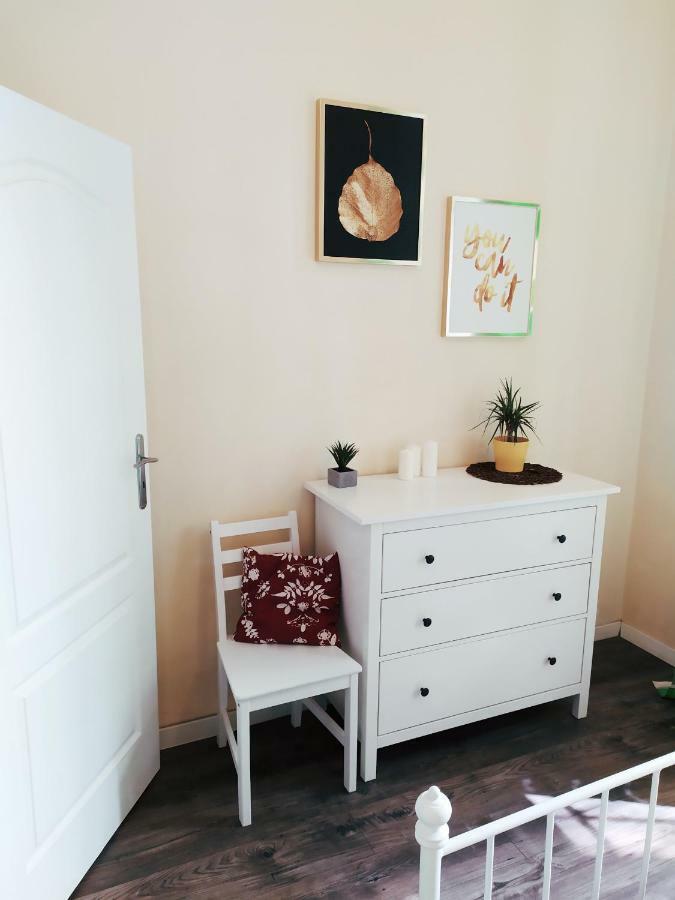 Apartment Beautiful With 1 Bedroom Main Square *